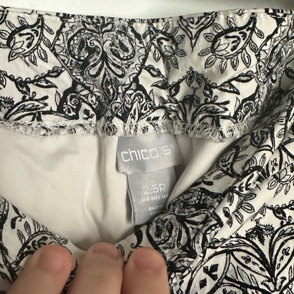 Chico's Monochrome Patterned Trousers - image 4